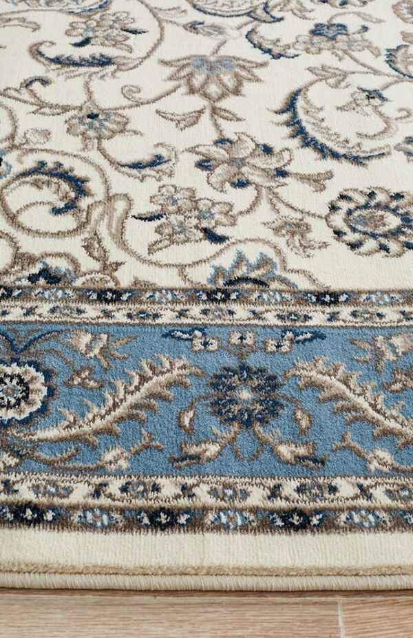 Blue Traditional Rug Colour White With Blue Border