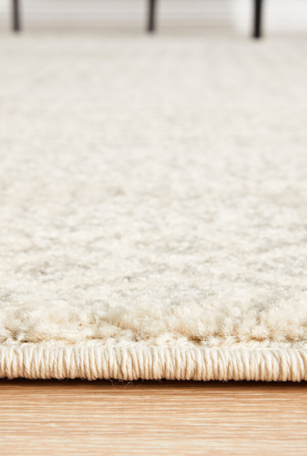 Diamond Grey Transitional Rug overlocking