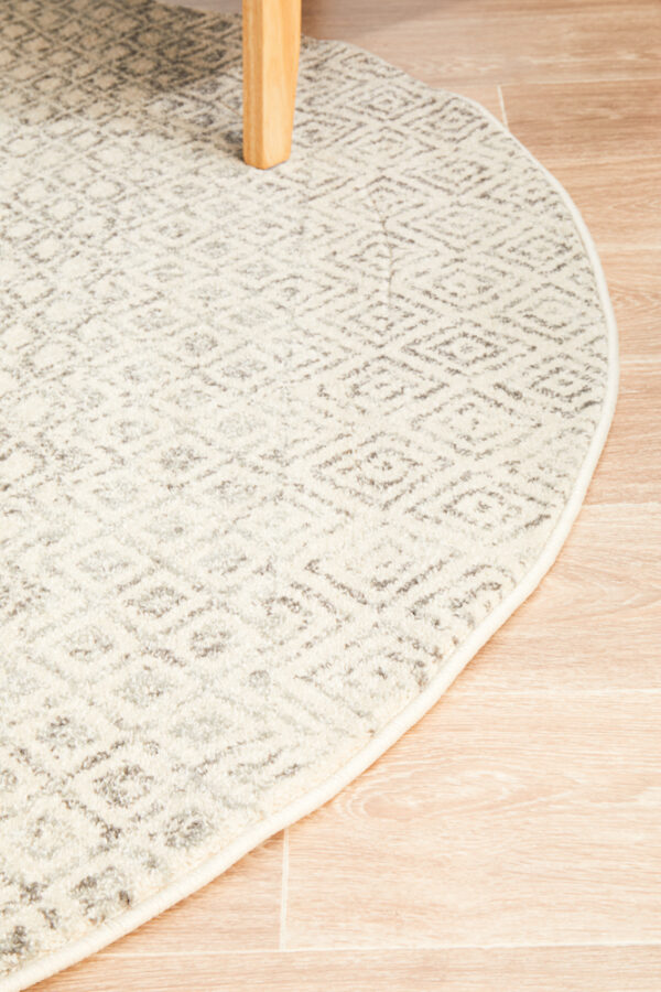 Diamond Grey Transitional Rug round view