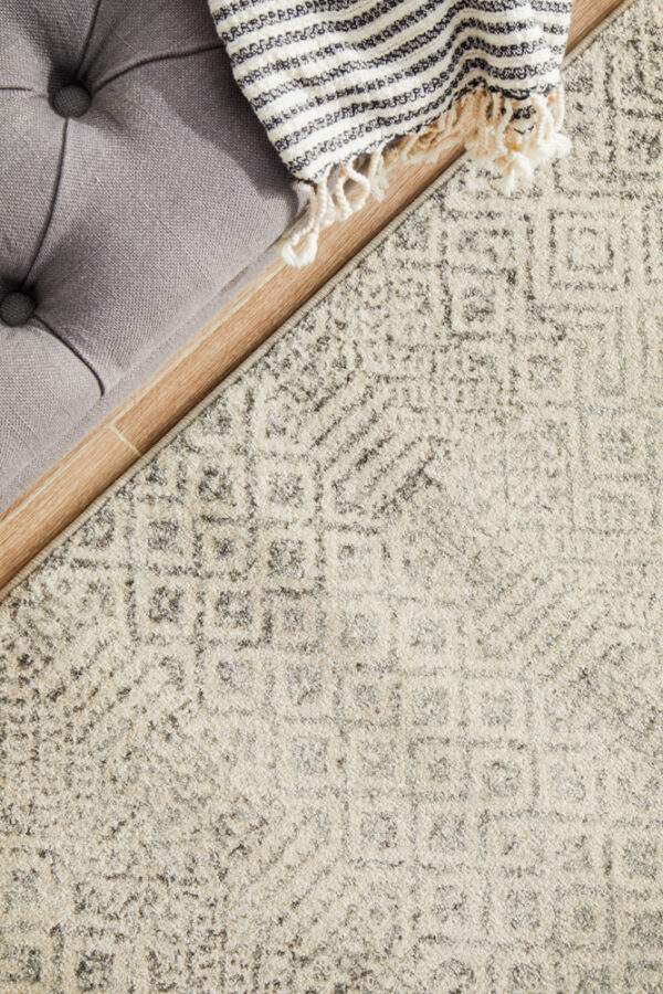 Diamond Grey Transitional Rug runner top view
