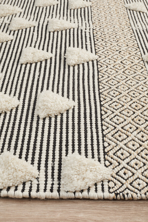 Ivory Bone Textured Rug Pattern