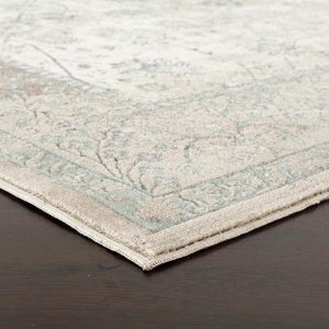 Cream Classical Traditional Cream Rug