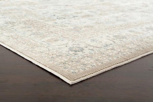 Elegant Traditional Beige Living Room Rug