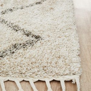 Fringe edge rug