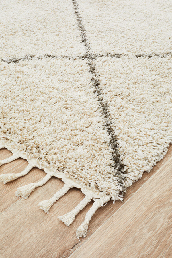 Chunky Thick Style Rug Fringed Edge