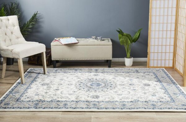 Traditional Rug | Colour White With Beige Border Traditional Rug | Colour White With Beige Border