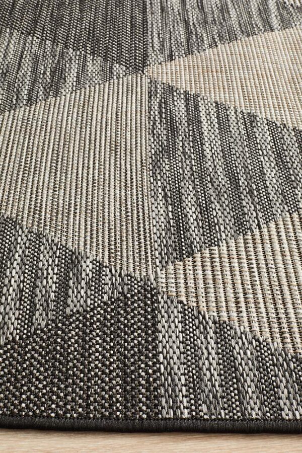 Open-Air Rug Close up picture