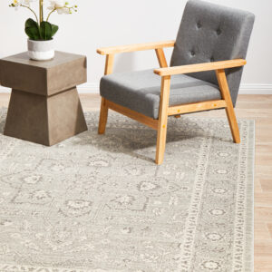 Traditional Flower Style Rug Living area