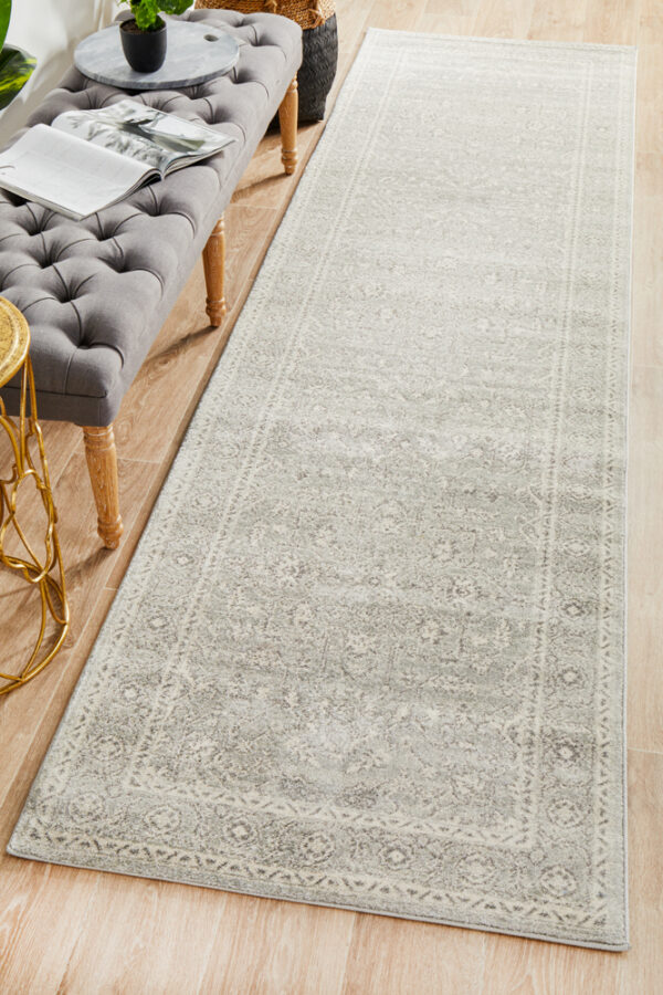 Traditional Flower Style Rug Runner