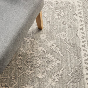 Traditional Flower Style Rug Top view