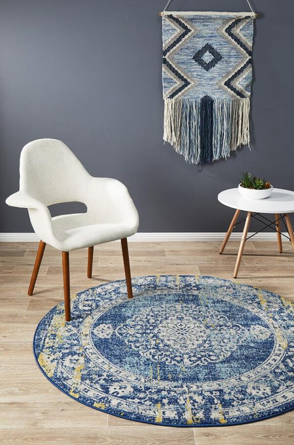 Traditional Rug Round Rug