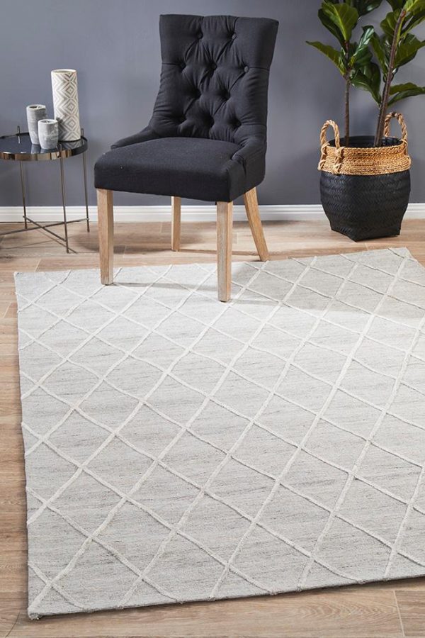 Hand Loomed Silver Rug Hand Loomed Silver Rug