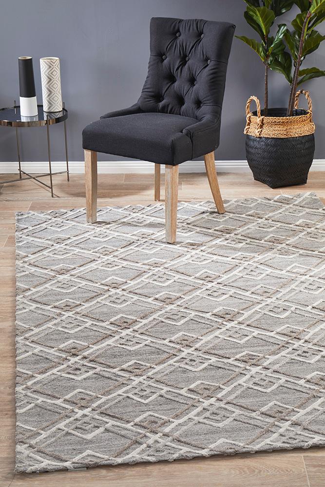 Clear-Cut Modern Rug | Carpet Capers | Indulgently Luxurious Rug