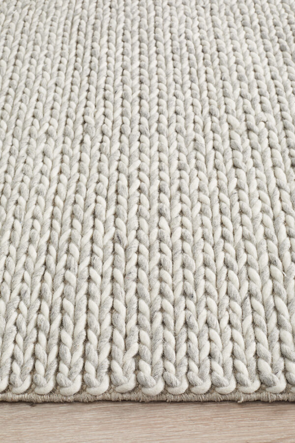 Woven Flat weave Wool Rug Profile Photo