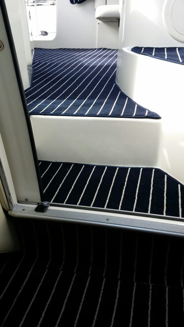 Marine Carpet Teak Navy Cream