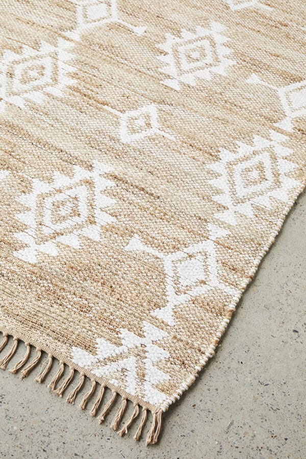 Hand Loomed Rug Fringed Edge