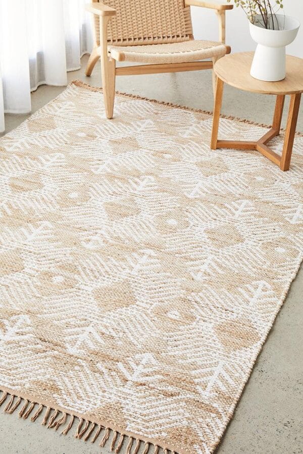 Hand Loomed Patterned Rug Hand Loomed Patterned Rug