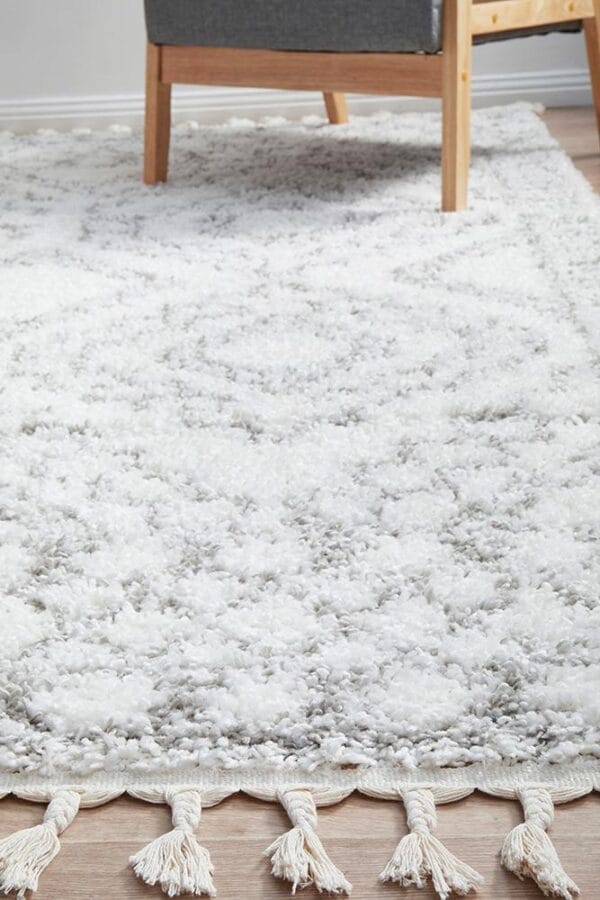 White Pattern Shag Rug