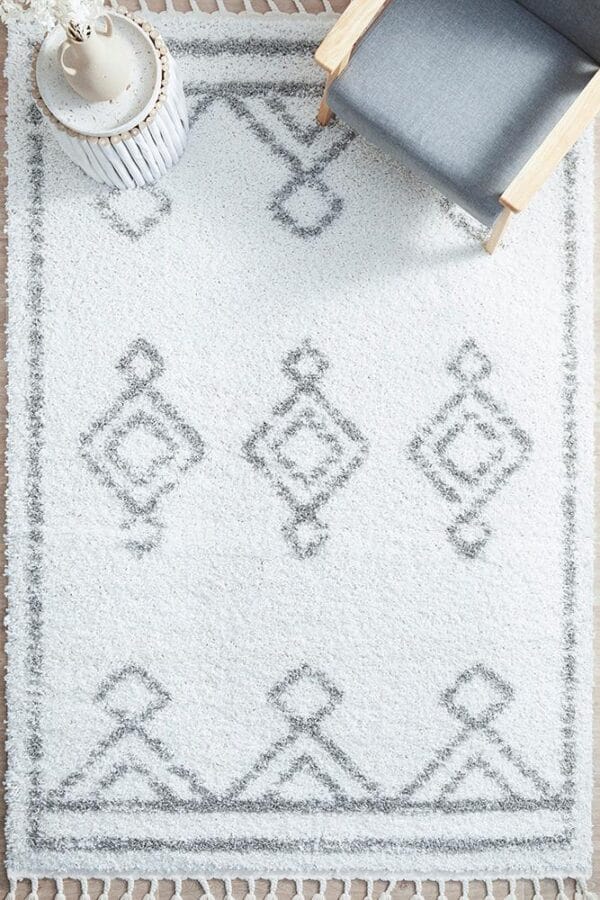 White Design Shag Pile Rug