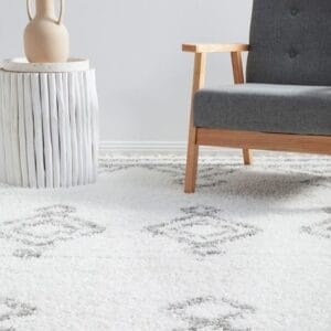 White Design Shag Pile Rug
