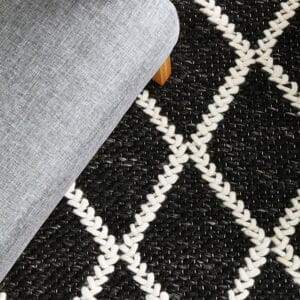 Black White Wool Blend Rug Design