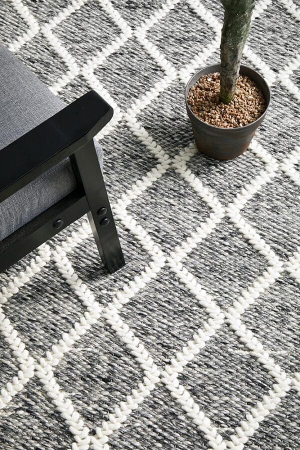 Grey White Wool Blend Rug Profile