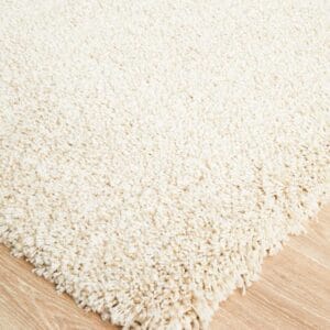 Cream Shag Pile Rug Corner Profile